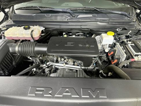 Used 2023 RAM 1500 Big Horn AWD/4WD image 9