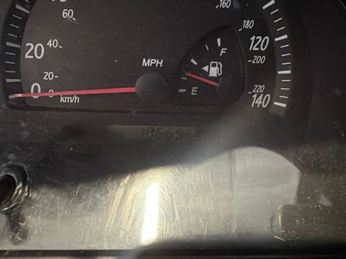 Used 2004 Toyota Camry LE FWD image 9