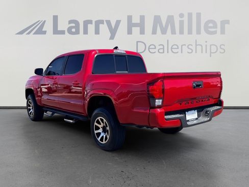 Used 2020 Toyota Tacoma SR RWD image 4