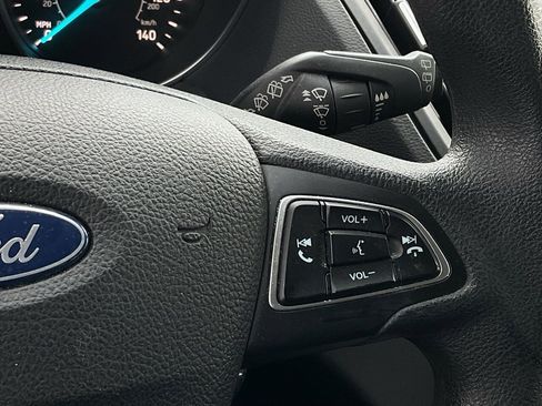 Used 2018 Ford Escape SE image 25