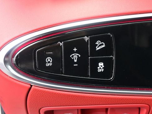 Certified 2023 Genesis GV70 2.5T w/ Sport Prestige Package image 31