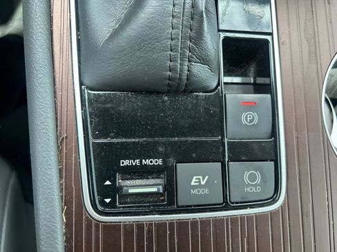 Used 2022 Toyota Sienna XLE AWD/4WD image 28