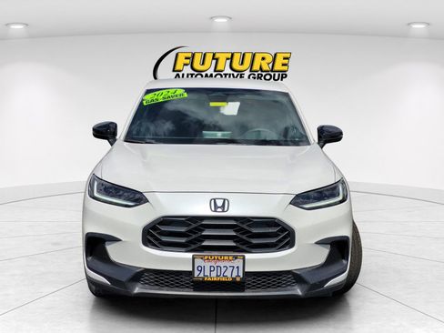 Used 2024 Honda HR-V Sport image 4
