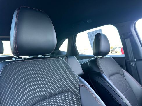 Used 2024 Ford Escape ST-Line Select w/ Tech Pack #1 image 18