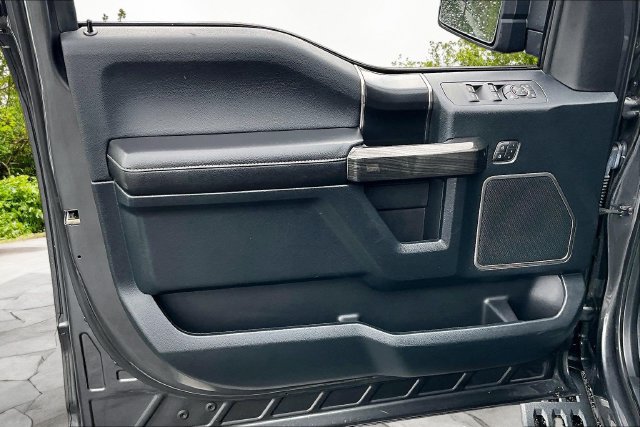 Used 2018 Ford F150 Raptor w/ Equipment Group 802A Luxury AWD/4WD image 22