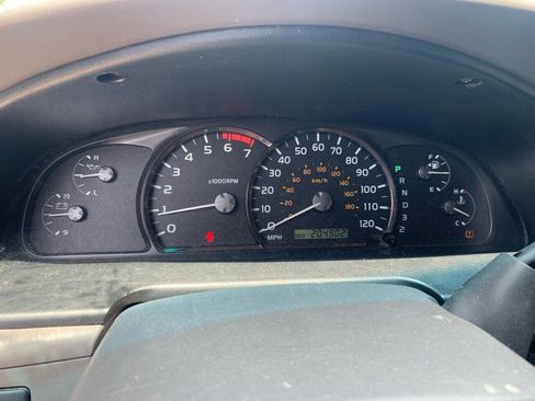 Used 2006 Toyota Sequoia SR5 RWD image 12