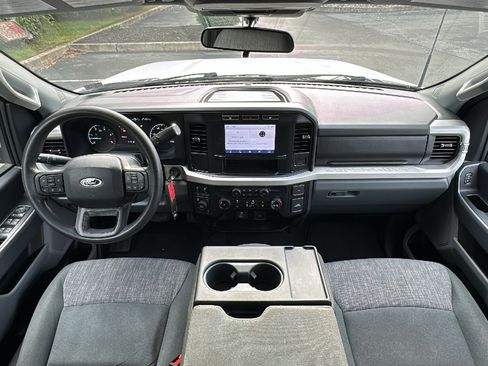 Used 2024 Ford F250 XLT image 27