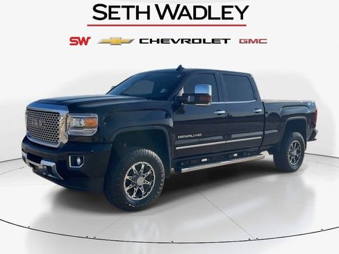 Used 2016 GMC Sierra 3500 Denali w/ Duramax Plus Package image 3
