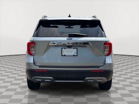Certified 2023 Ford Explorer XLT w/ Equipment Group 202A AWD/4WD image 6