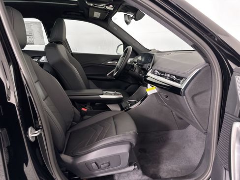 Certified 2025 BMW X1 xDrive28i w/ Premium Package image 17