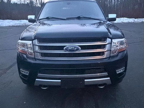Used 2016 Ford Expedition Platinum image 2