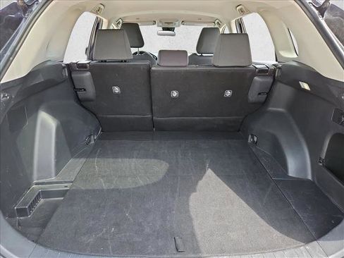 Used 2024 Toyota RAV4 XLE AWD/4WD image 6