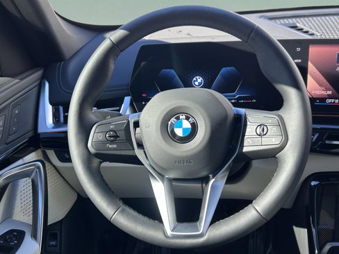 Used 2026 BMW X1 xDrive28i w/ Technology Package image 10