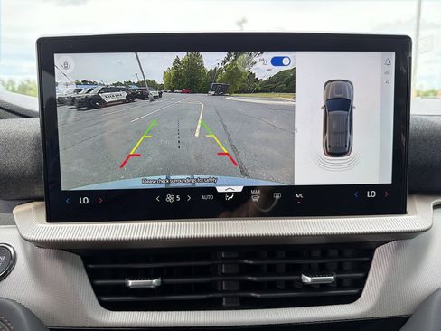 New 2026 Ford Explorer Active RWD image 6