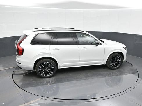 New 2026 Volvo XC90 B6 Ultra w/ Protection Package Premier AWD/4WD image 19