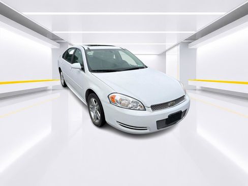 Used 2012 Chevrolet Impala LT w/ LT Sunroof Package FWD image 2