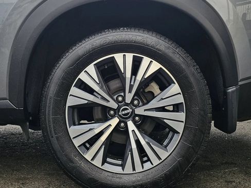 Used 2022 Nissan Rogue SV AWD/4WD image 6