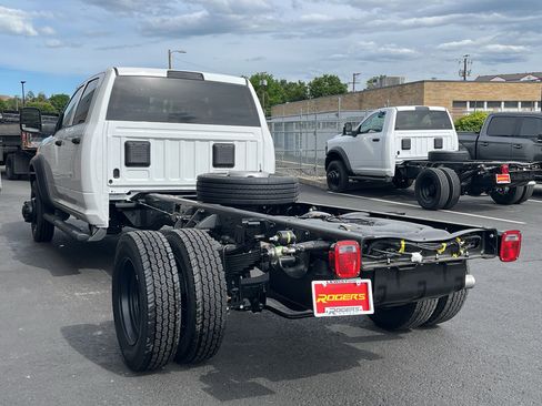 New 2026 RAM 5500 Tradesman AWD/4WD image 8