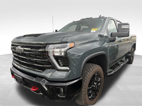 Used 2025 Chevrolet Silverado 2500 LT w/ Trail Boss Package AWD/4WD image 10