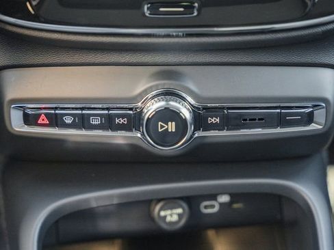 New 2026 Volvo XC40 B5 Ultra w/ Protection Package Premier image 23