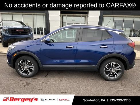 Used 2023 Buick Encore GX Select AWD/4WD image 2
