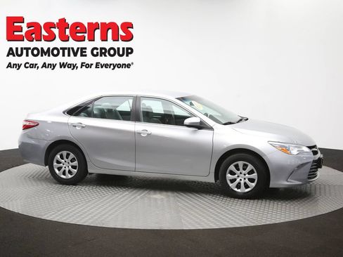 Used 2015 Toyota Camry LE FWD image 45