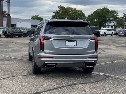 Certified 2025 Cadillac XT6 Premium Luxury AWD/4WD image 7