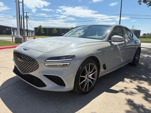 Used 2025 Genesis G70 2.5T AWD/4WD image 10