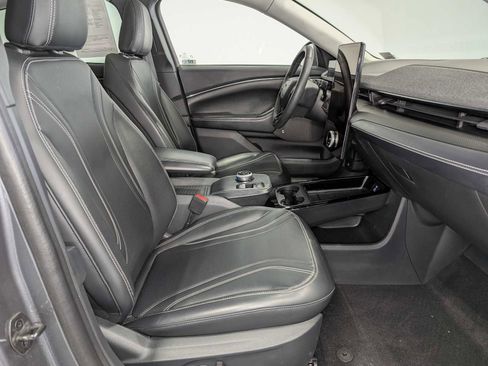 Used 2021 Ford Mustang Mach-E Premium image 43