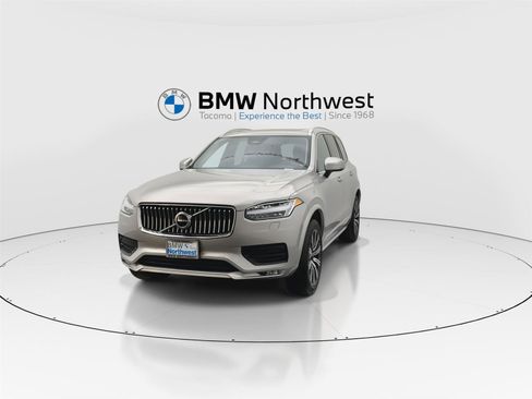 Used 2023 Volvo XC90 B5 Core w/ Protection Package Premier image 8