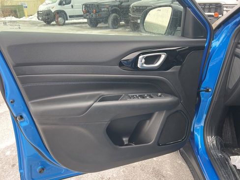 New 2026 Jeep Compass Limited image 18
