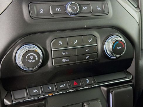 New 2026 GMC Sierra 1500 Pro AWD/4WD image 17