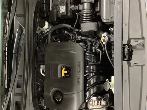 Certified 2023 Kia Forte LXS image 9