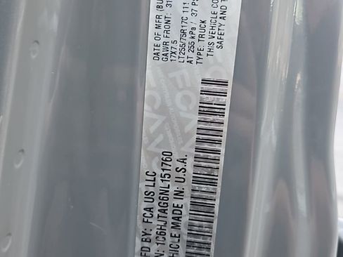 Used 2022 Jeep Gladiator Sport image 24