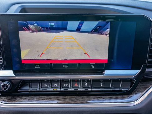 Used 2022 Chevrolet Silverado 1500 LT Trail Boss w/ Convenience Package II image 25