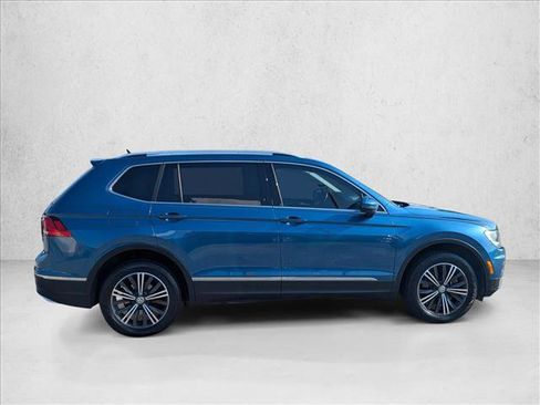Used 2019 Volkswagen Tiguan SEL w/ 3rd Row Seat Package AWD/4WD image 4