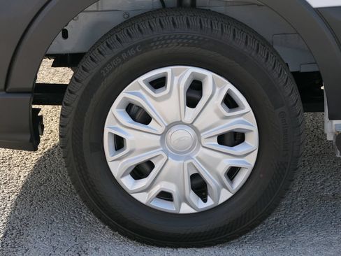 Used 2025 Ford Transit 250 Low Roof w/ Exterior Upgrade Package RWD image 11