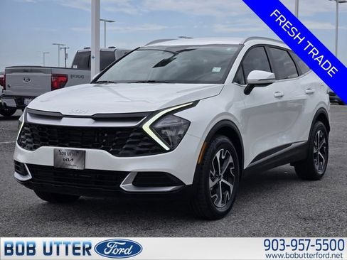 Used 2023 Kia Sportage EX AWD/4WD image 3