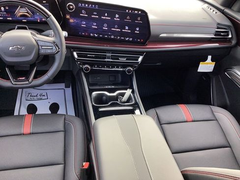 New 2026 Chevrolet Traverse RS w/ LPO, Floor Liner Package image 15