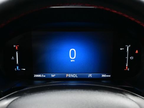 Used 2025 Ford Escape ST-Line image 24