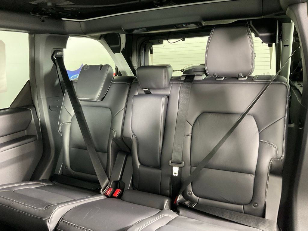 New 2026 Ford Bronco Outer Banks AWD/4WD image 16