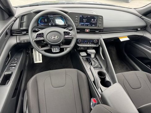 New 2026 Hyundai Elantra Sport FWD image 15