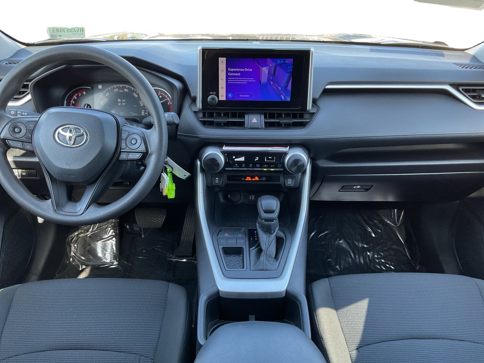 Used 2024 Toyota RAV4 LE FWD image 10