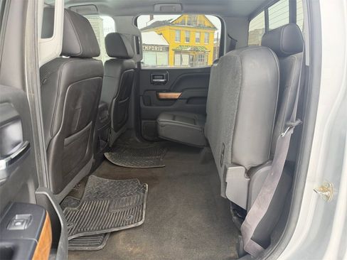 Used 2015 Chevrolet Silverado 2500 LTZ image 30