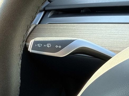 Used 2023 Tesla Model 3 Standard Range RWD image 11