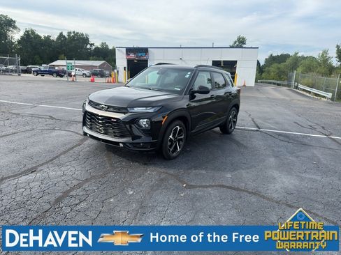 Used 2021 Chevrolet TrailBlazer RS w/ Convenience Package FWD image 2