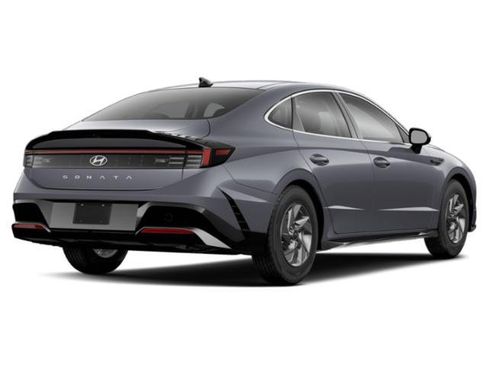Certified 2025 Hyundai Sonata SE image 3