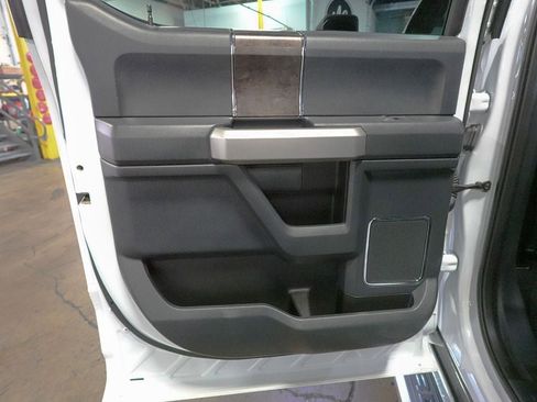 Used 2022 Ford F250 Lariat AWD/4WD image 23
