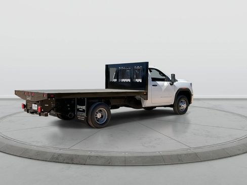 New 2026 GMC Sierra 3500 Pro w/ Convenience Package RWD image 8