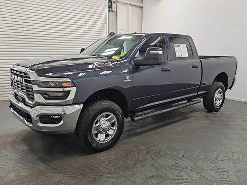 Used 2026 RAM 2500 Tradesman AWD/4WD image 5